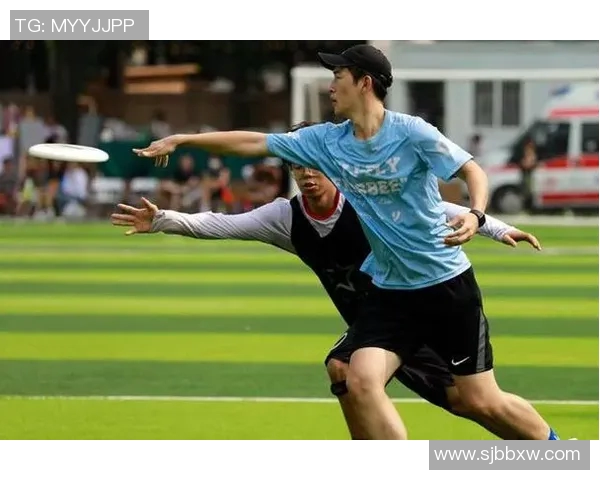 飞盘竞技的魅力与挑战：深入探讨北京飞盘队的战术与控制力